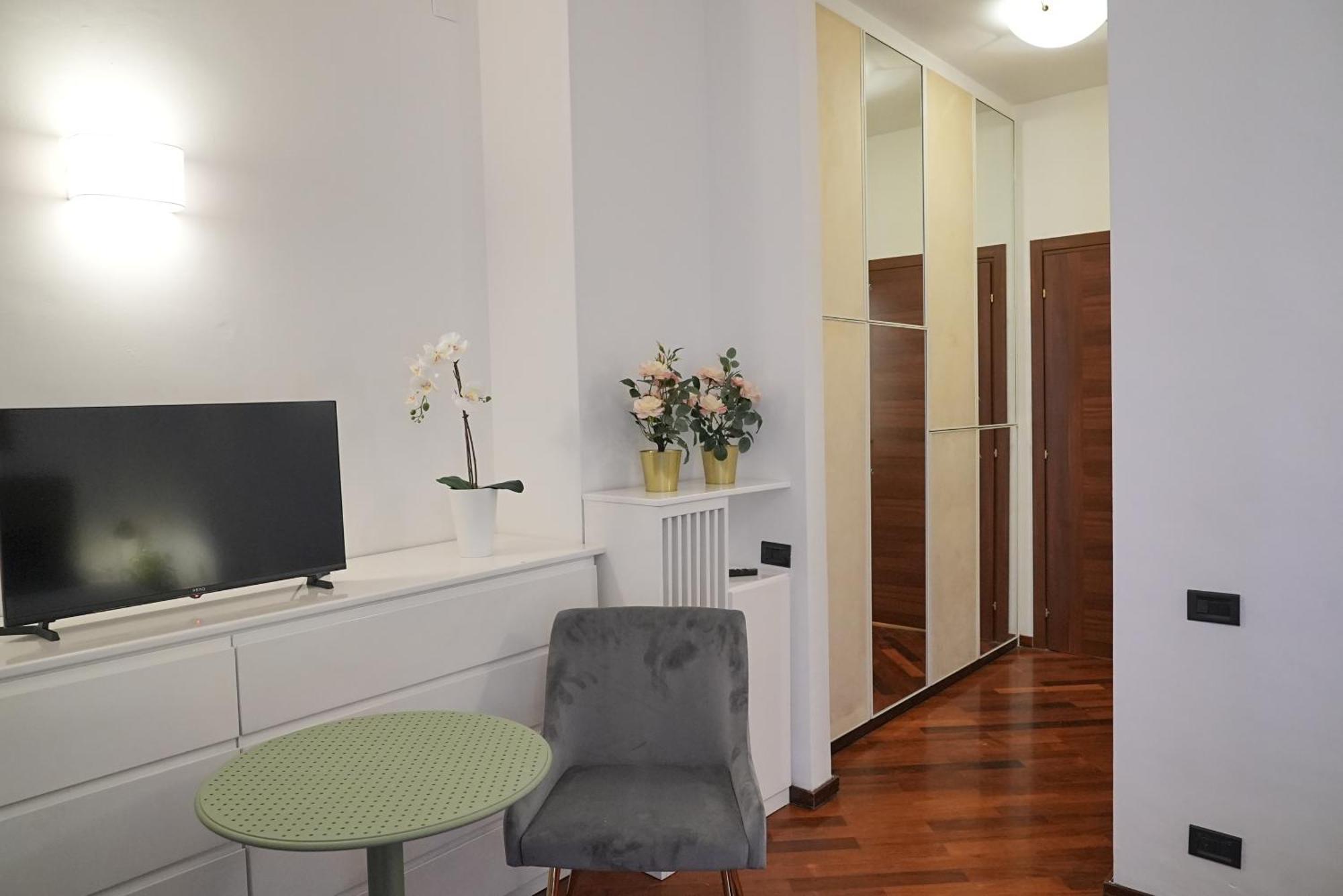 & Premium - Centro - Stazione *