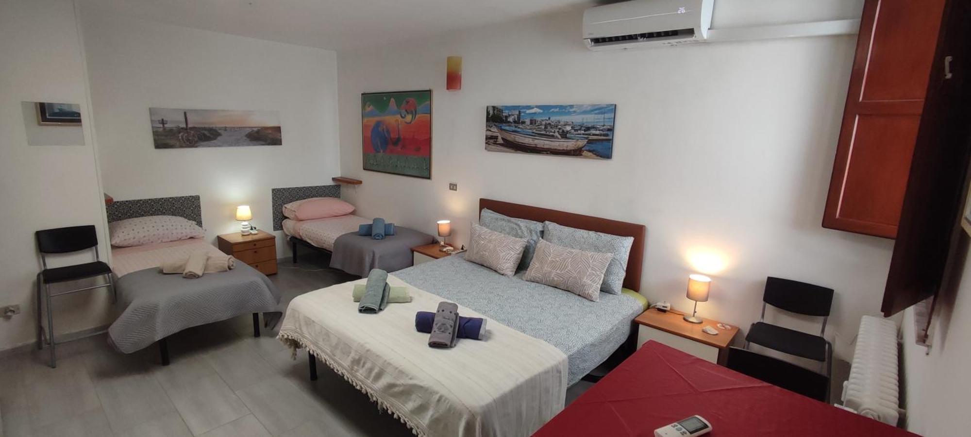 Super Studio, No Noise, Near Seaside, Shops Apartment *