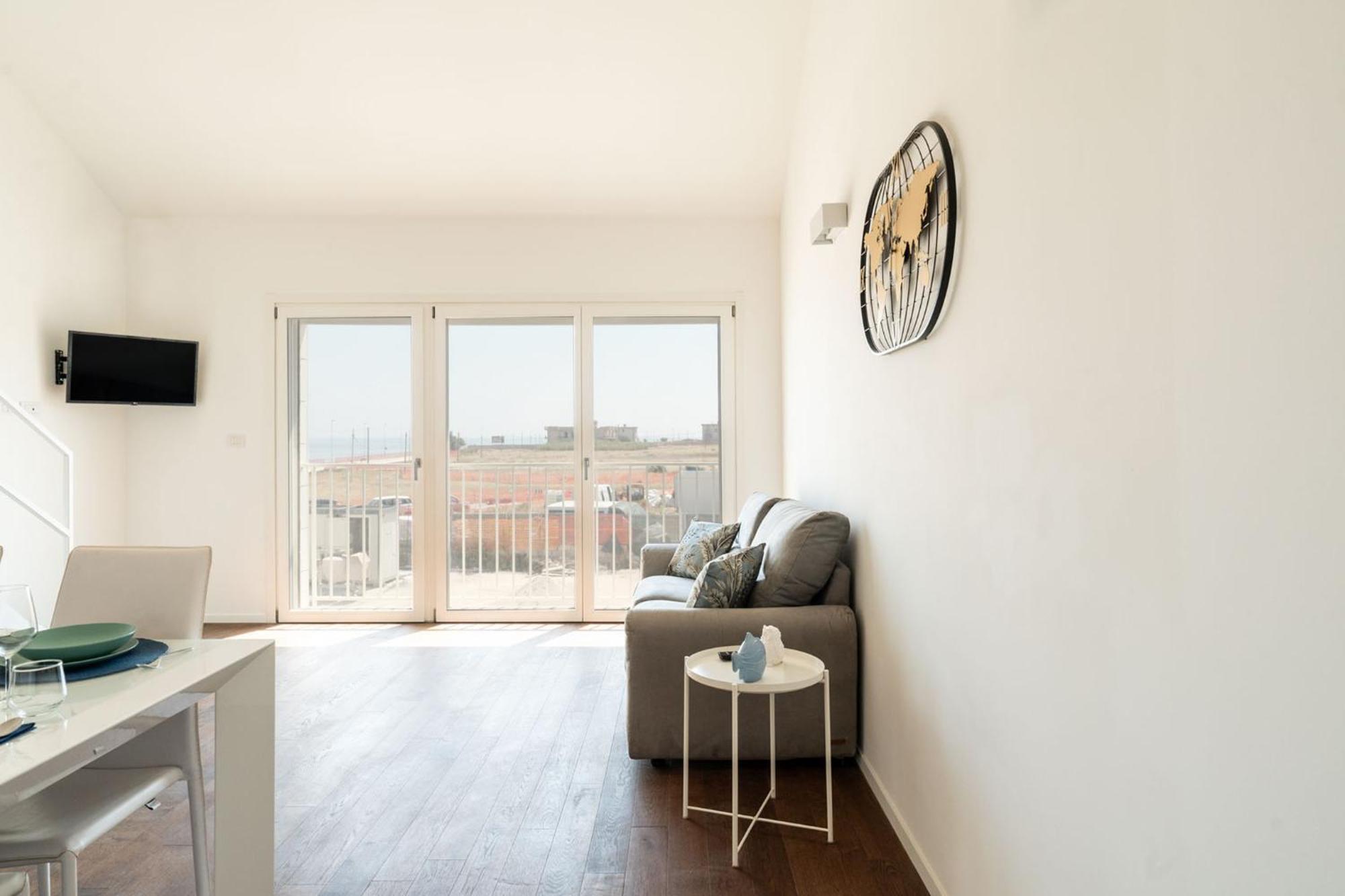 Apartment Lolita's Beachfront Loft By Wonderful Italy Bari