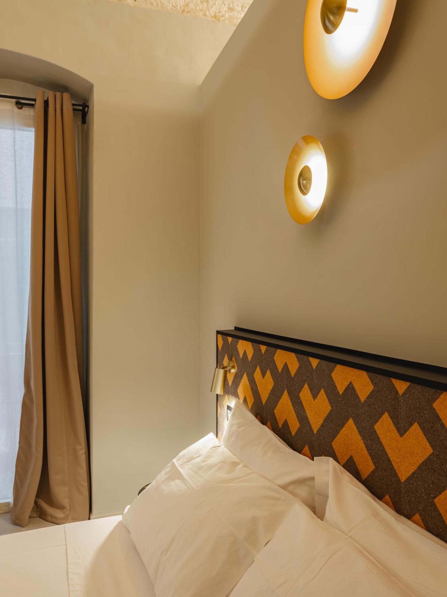 Almica24 Guest house *