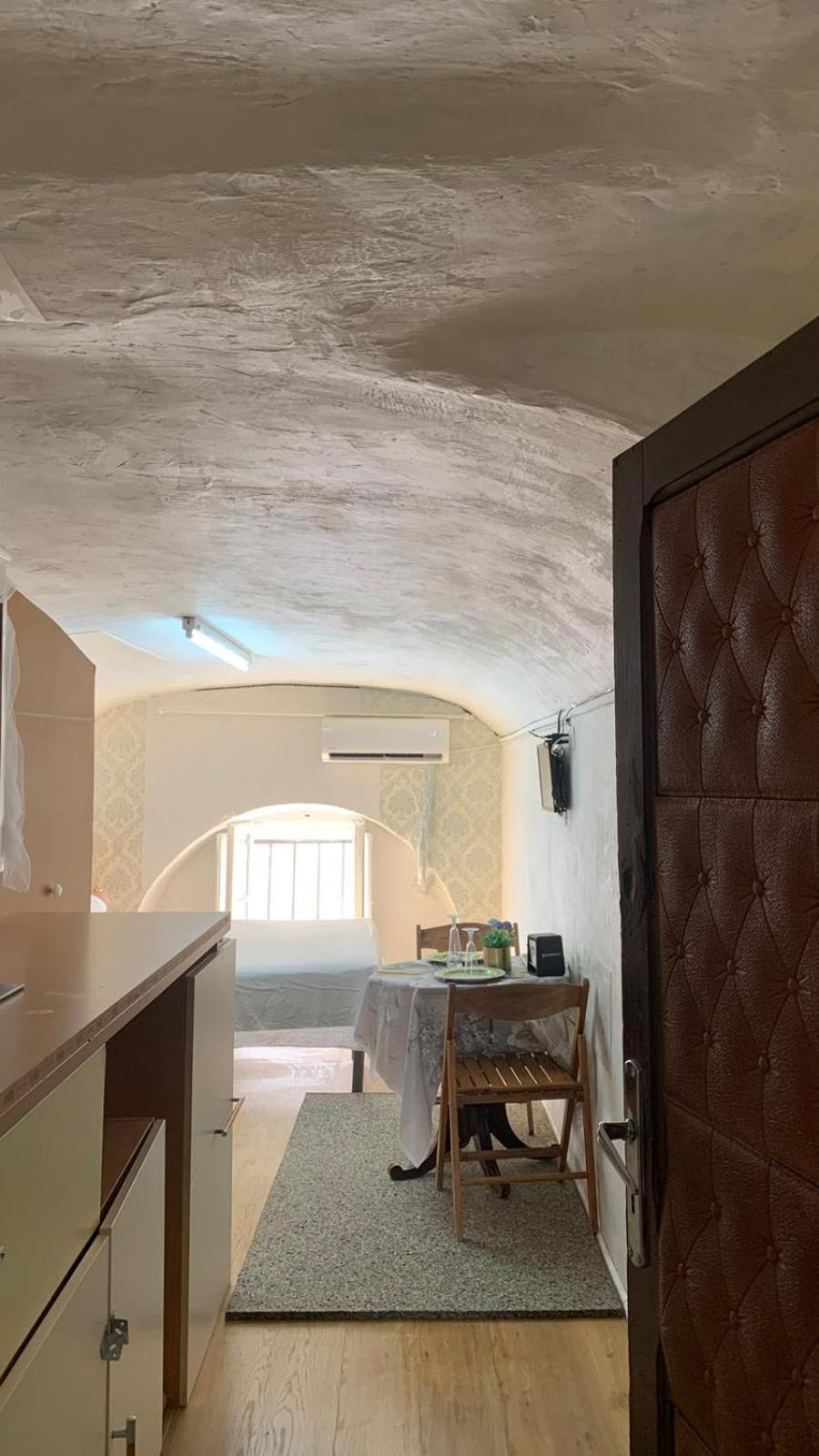 Apartment Arch House Bari