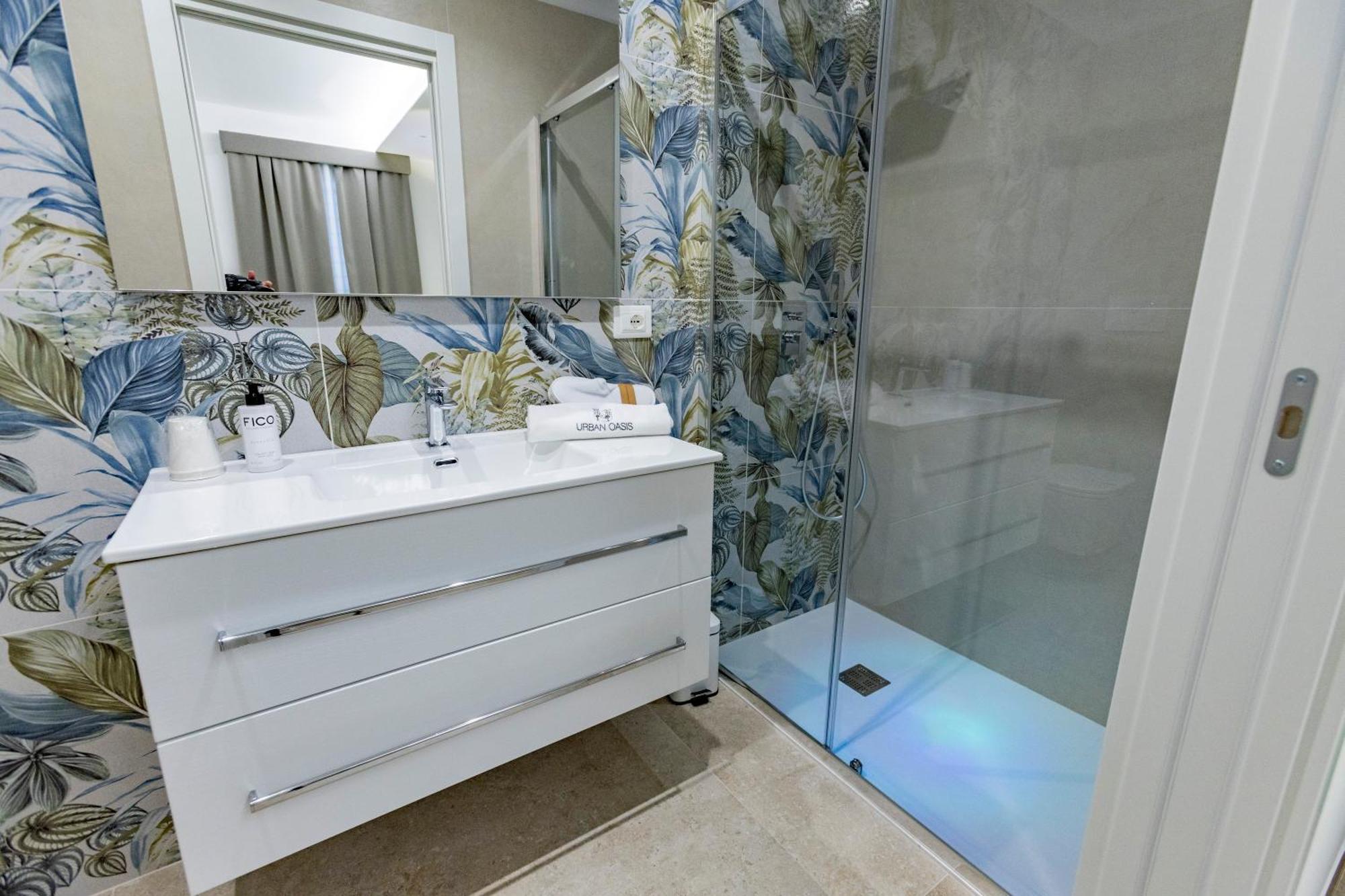 Urban Oasis Guest house *