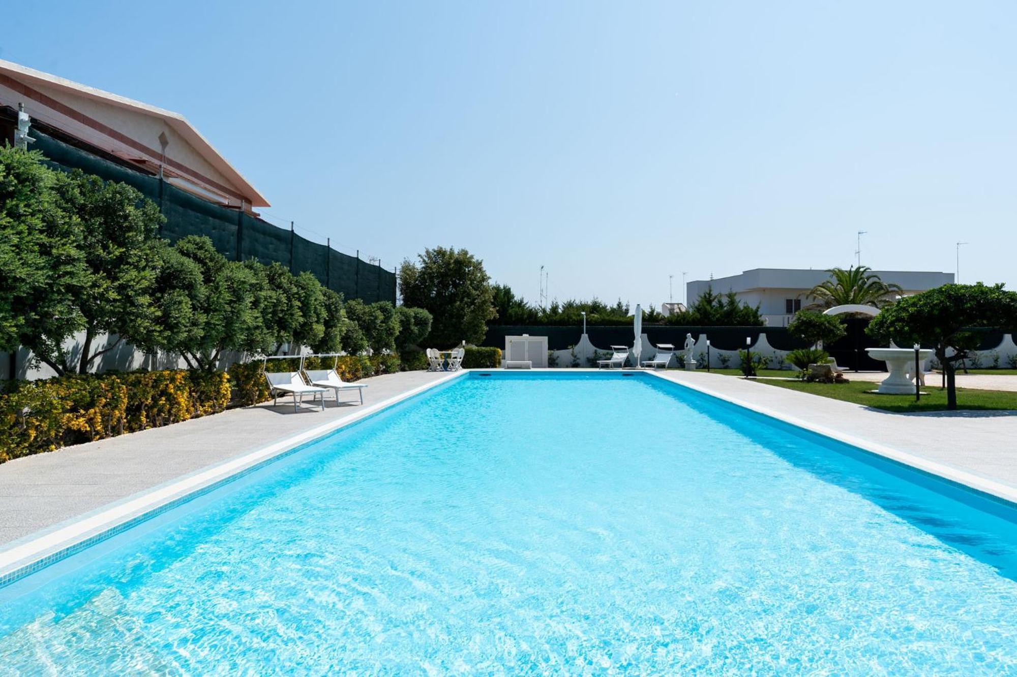 Mar Mar Con Piscina By Wonderful Italy