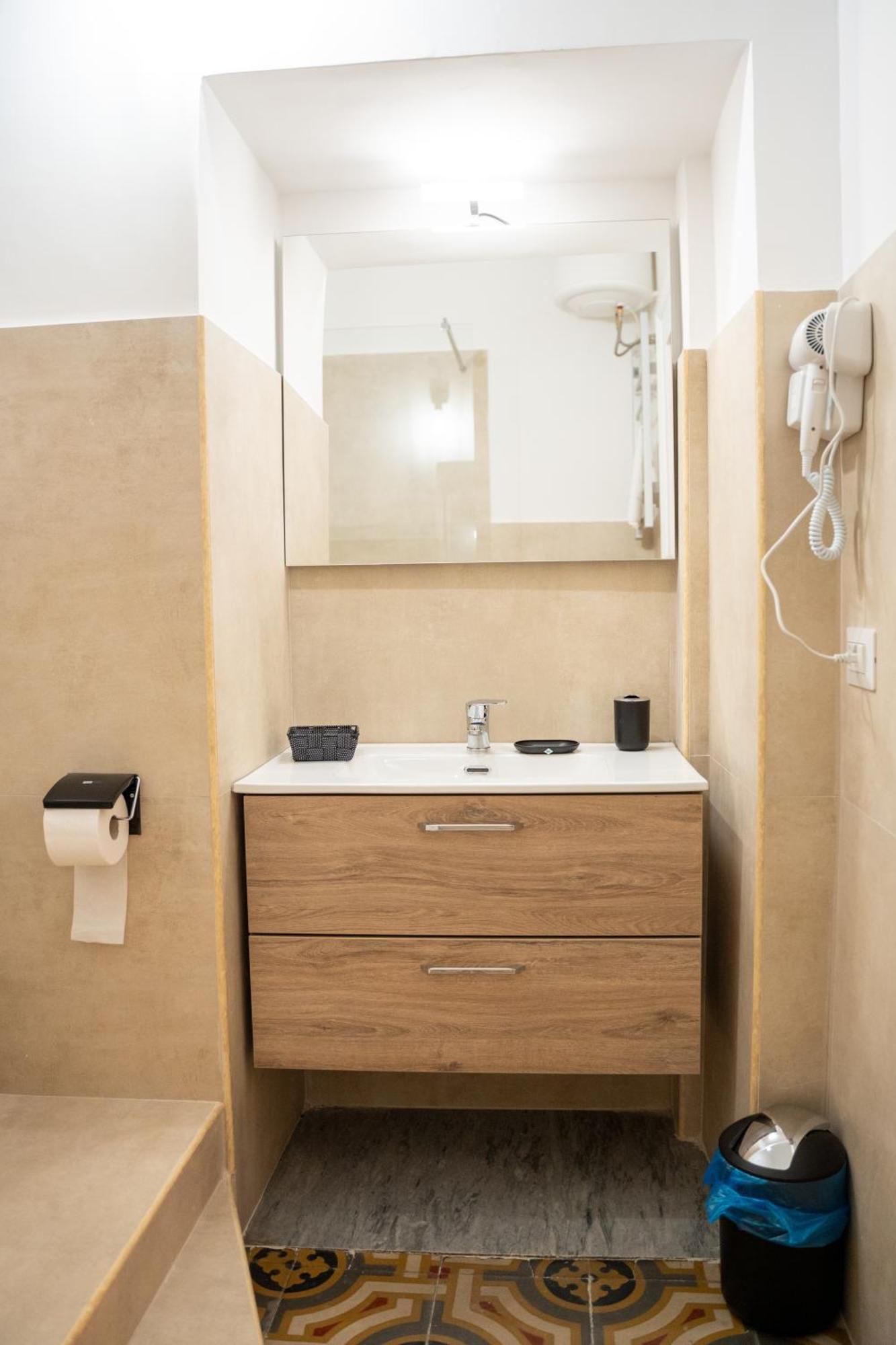 Principe Amedeo 93 Bed & Breakfast