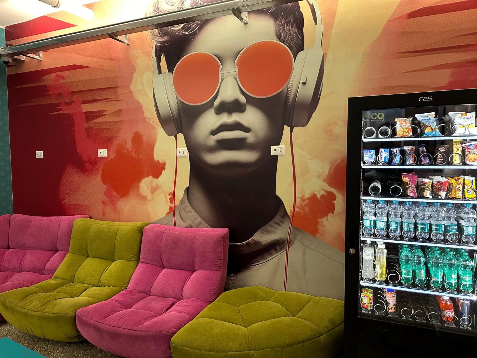 Hostel Cconforthotels Host Bari