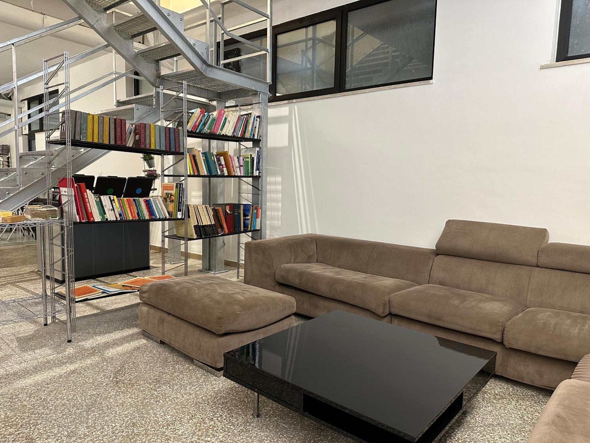 Cconforthotels Host