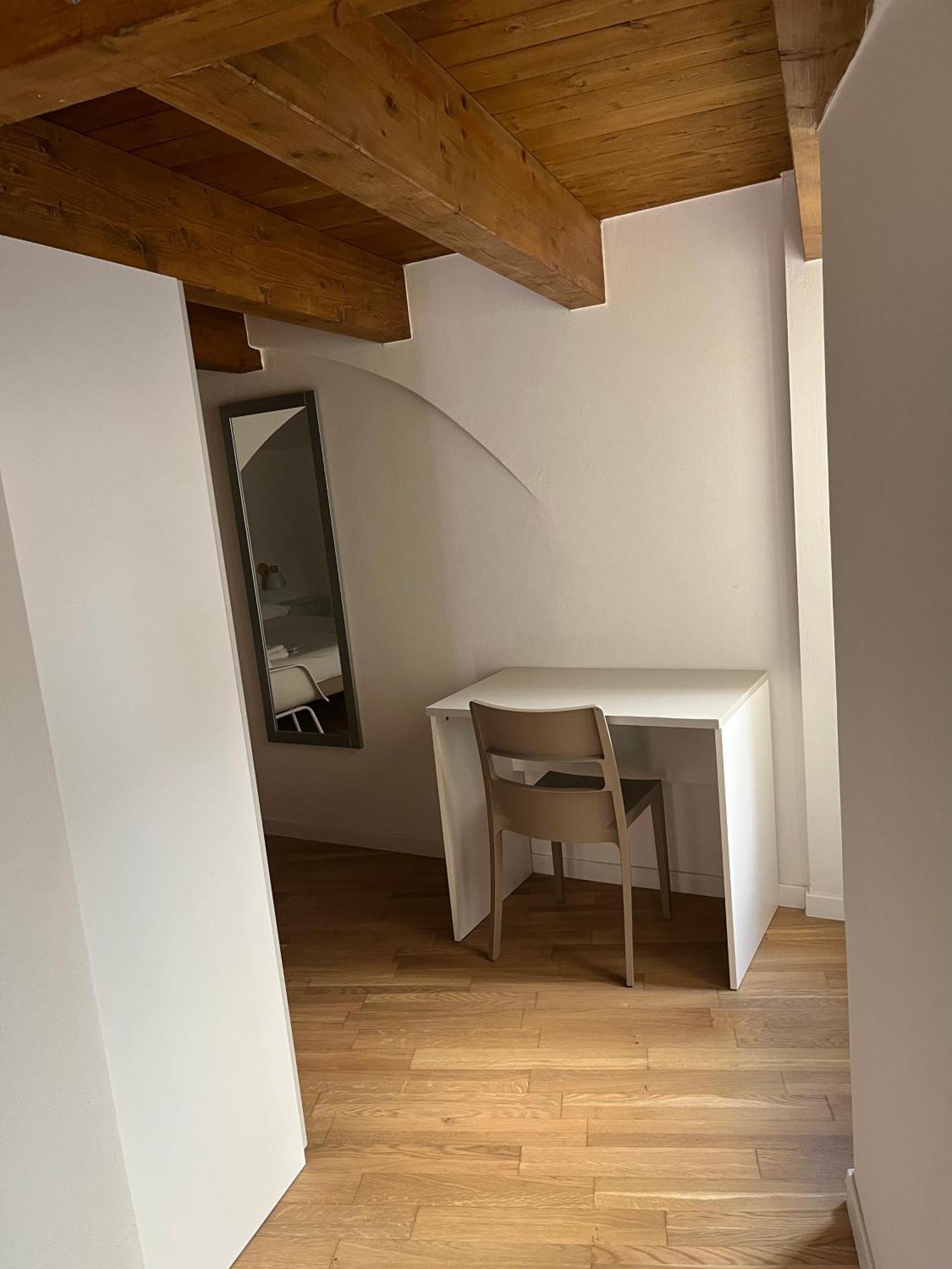 Ground Stone Apartment Bari