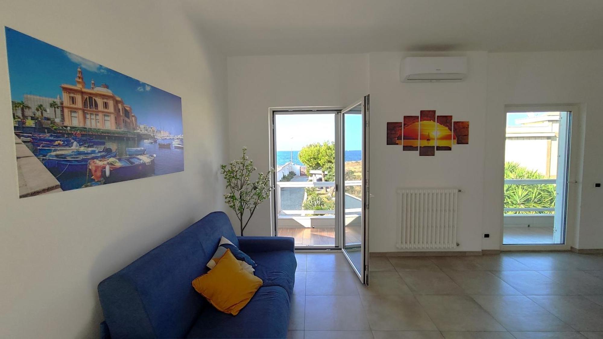 Seagull - Front And Sea View & Airport Apartment *