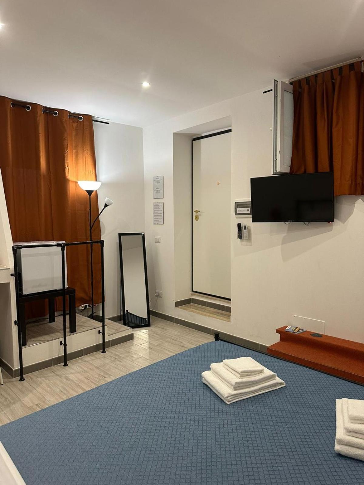 Apartment Valona *