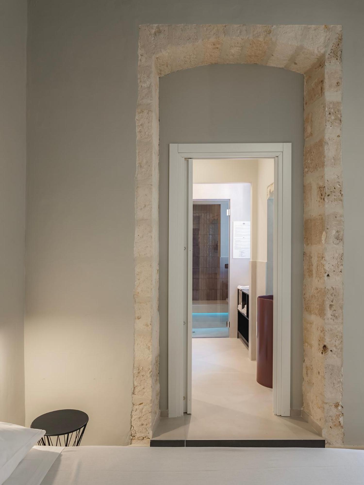 Almica24 Guest house Bari