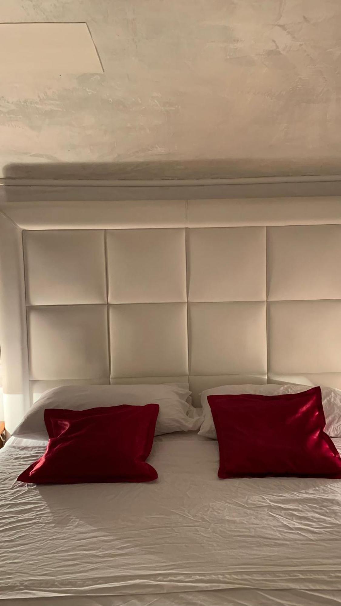 Arch House Apartment