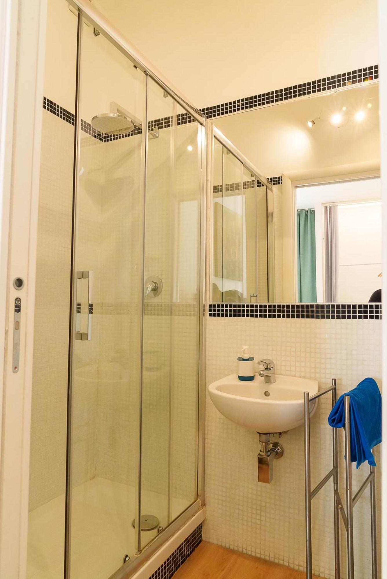 Guest house Via Prospero Petroni 9 - Stazione - *