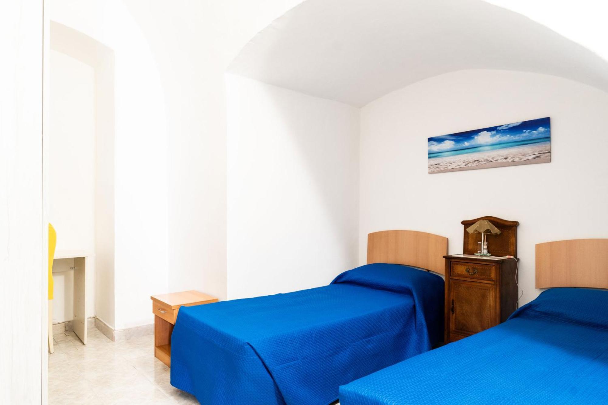Tina House & Parking By Barbarhouse Bari