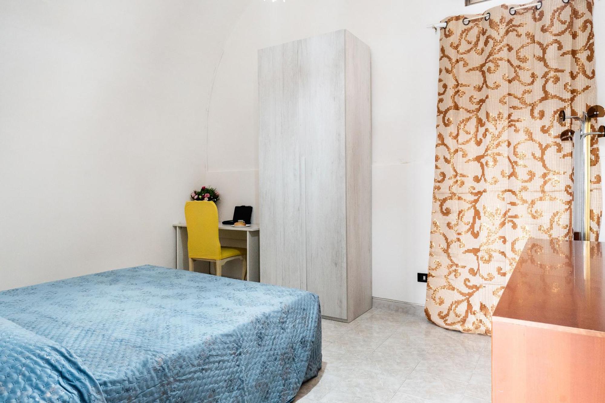 Tina House & Parking By Barbarhouse Bari