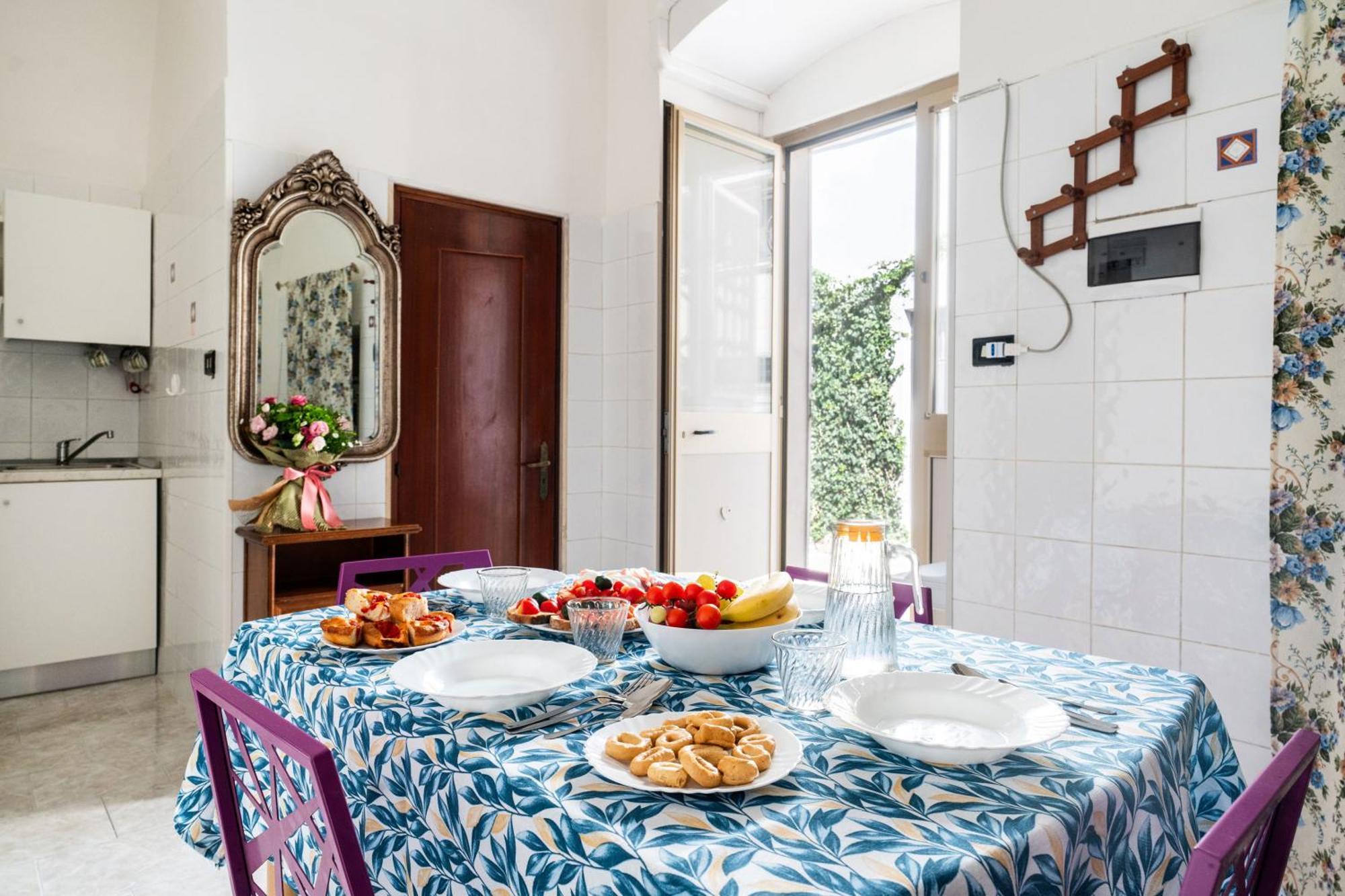Tina House & Parking By Barbarhouse Apartment Bari
