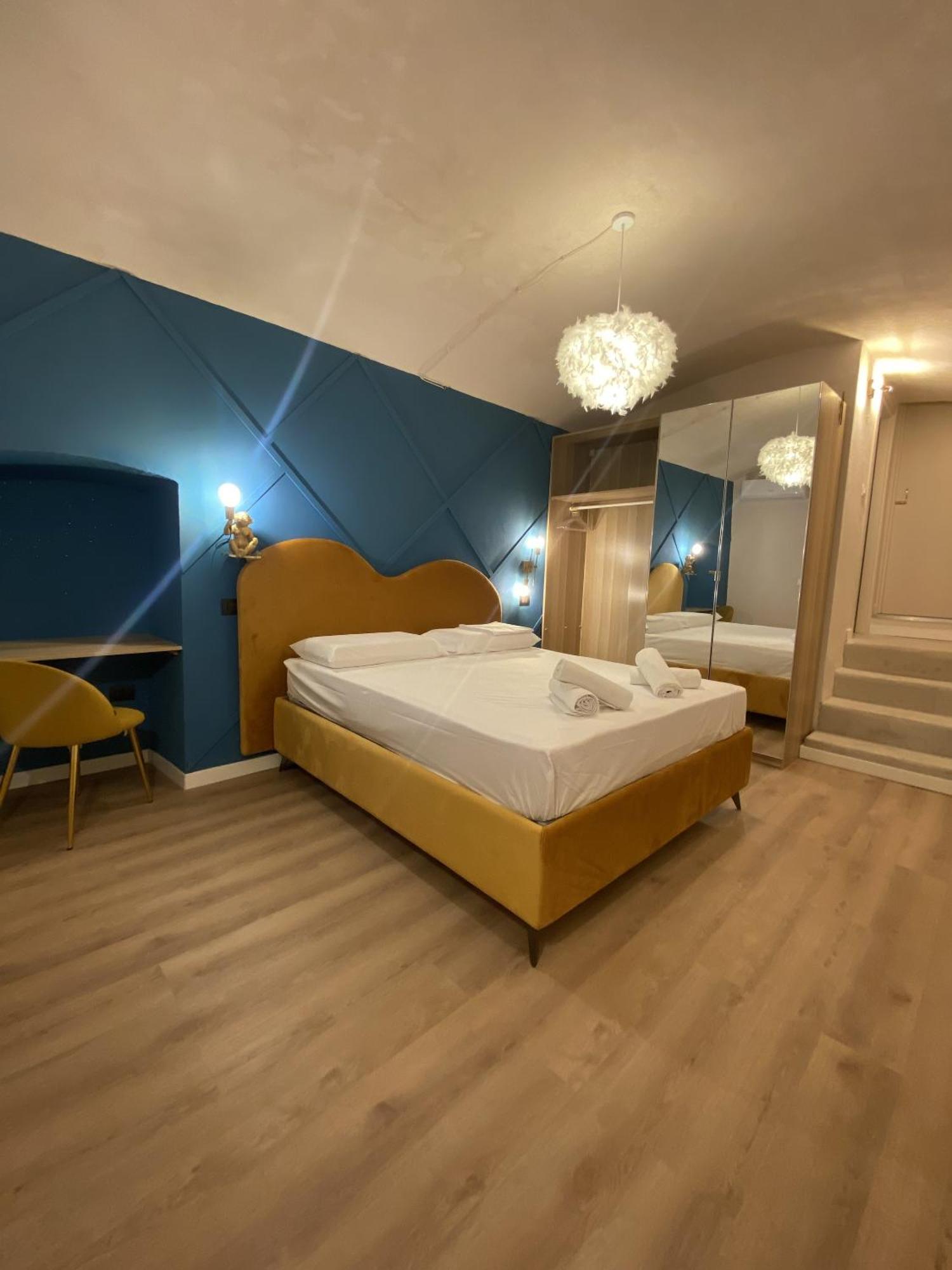 Quiet And Stylish - Center, Minutes To Station Căn hộ