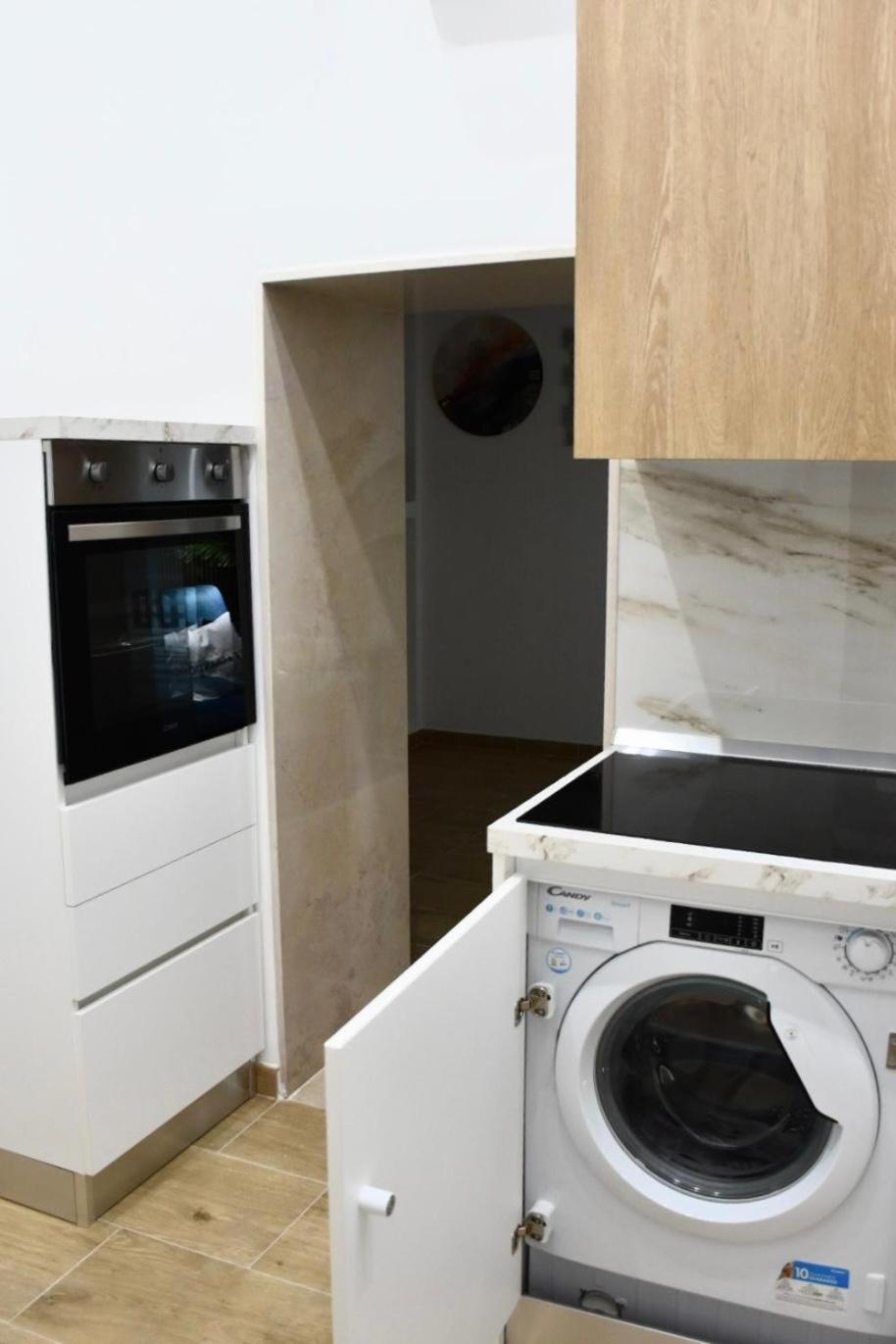 Apartment Romeo2 *