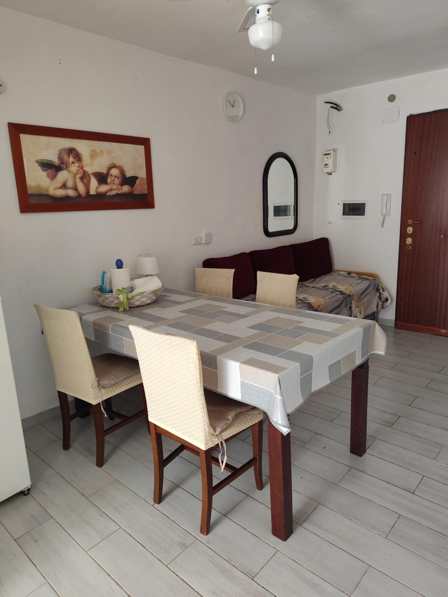 House In Historic Style Palace Apartment Bari