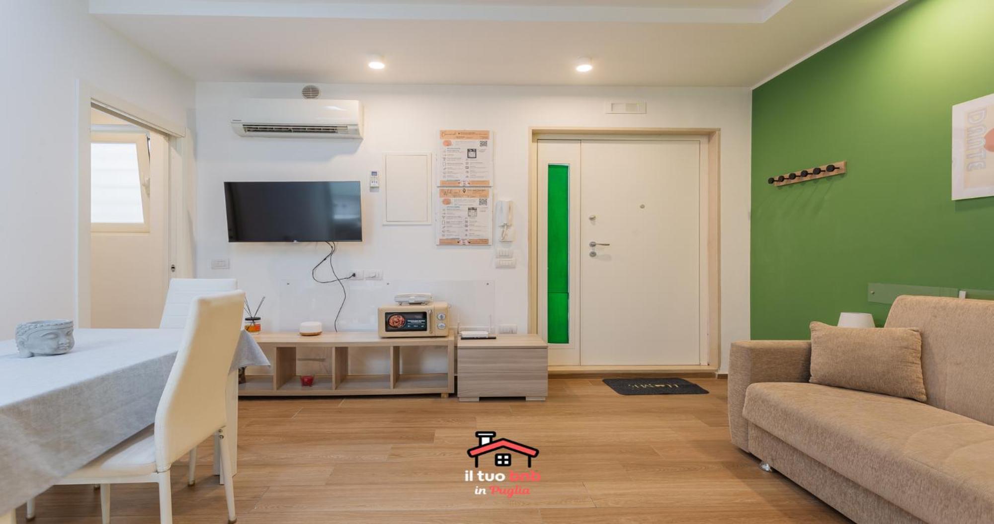 Apartment Guest Space Dante - Center , Fast Wi-fi - Bari