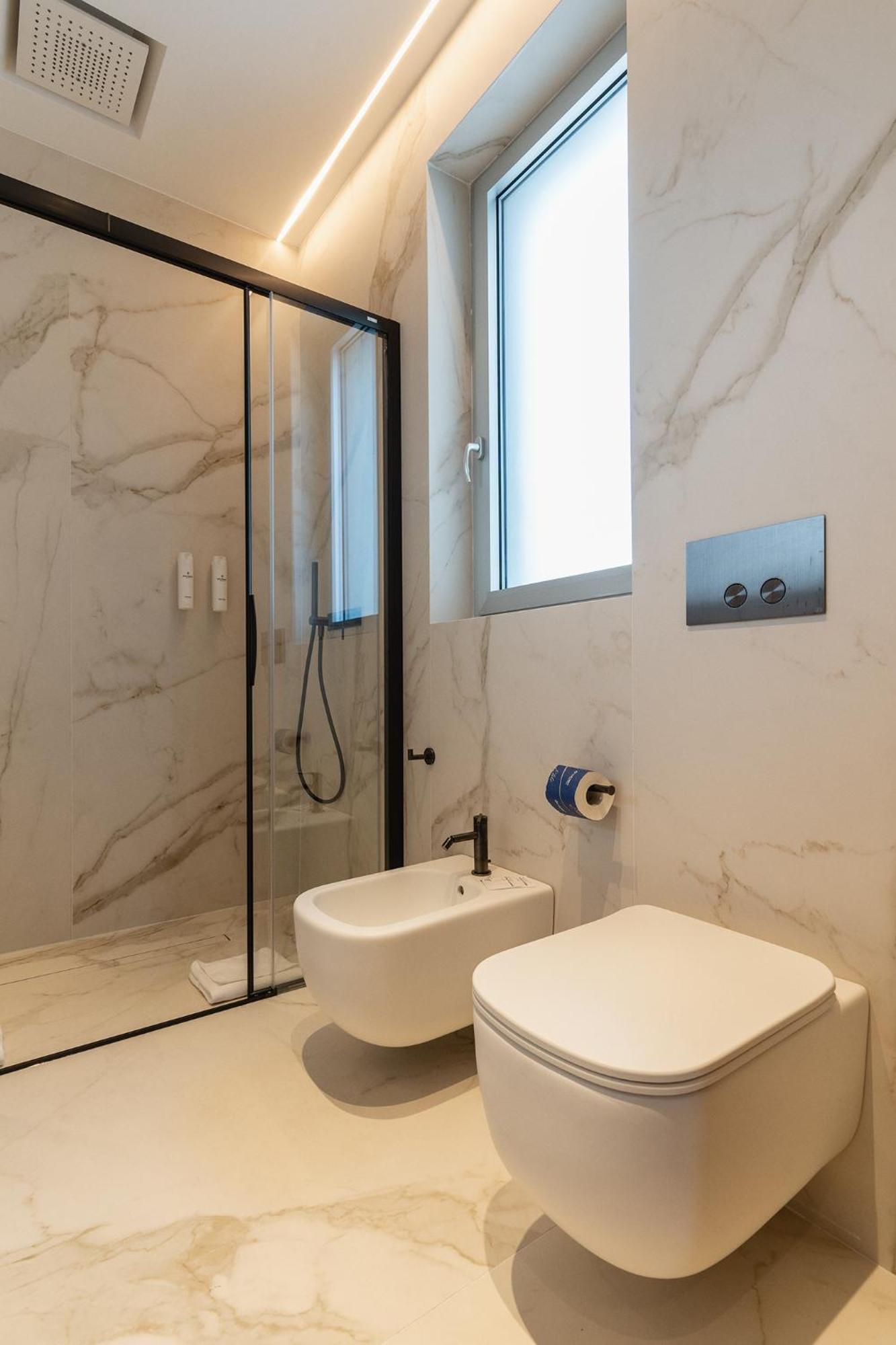 Park Penthouse & Pool - Heated Pool - Bed & Breakfast Bari