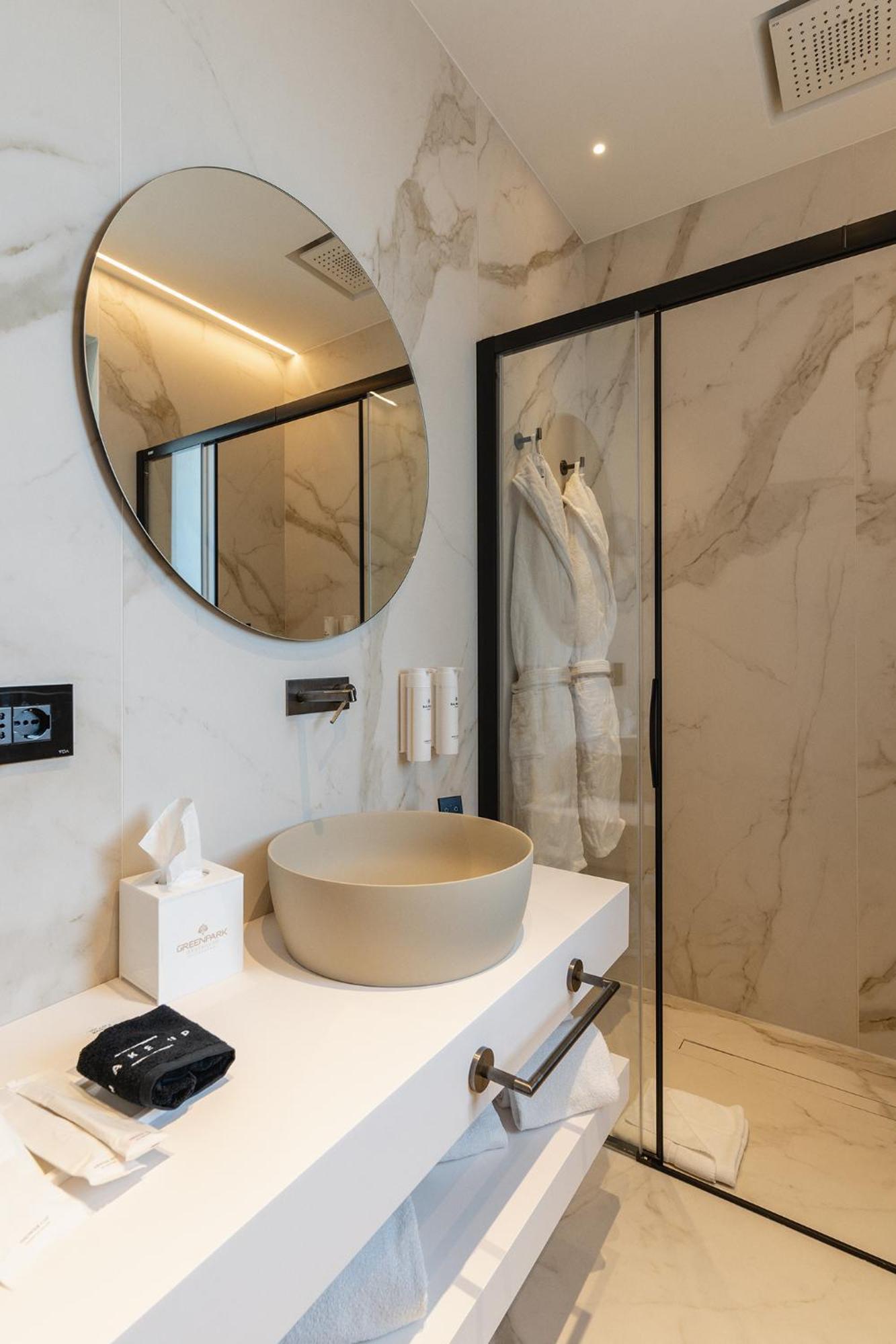 Park Penthouse & Pool - Heated Pool - * Bari
