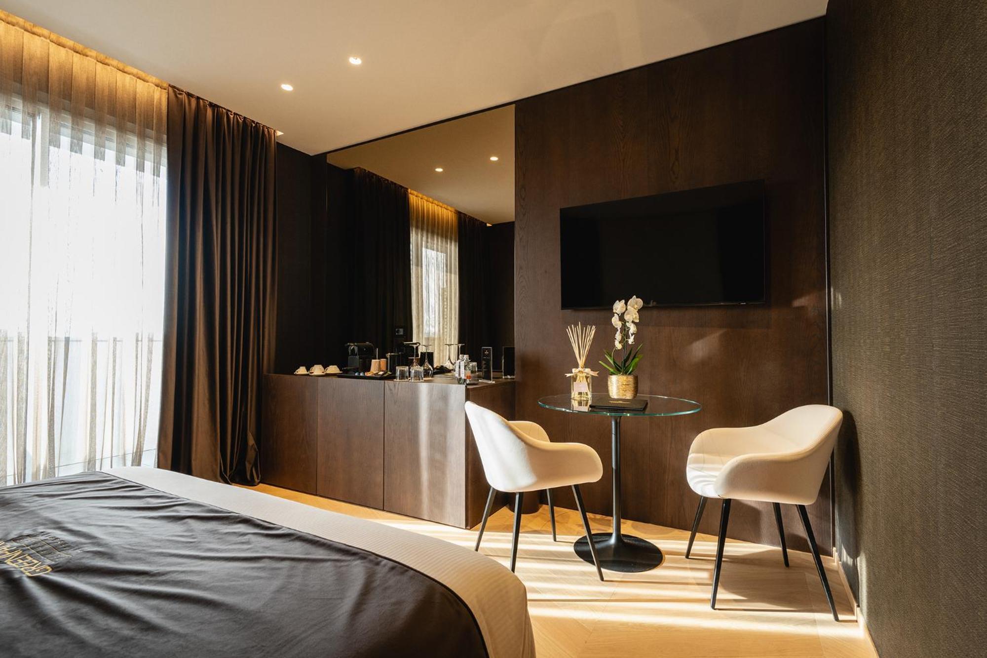 Park Penthouse & Pool - Heated Pool - Bed & Breakfast *