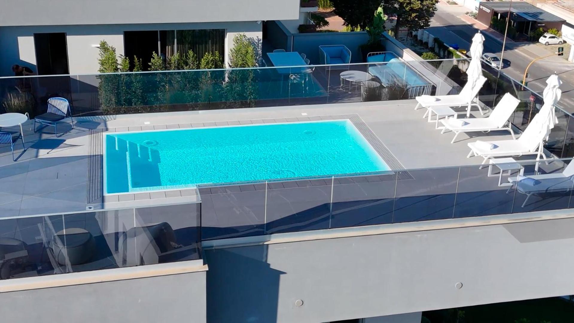 Bed & Breakfast Park Penthouse & Pool - Heated Pool -