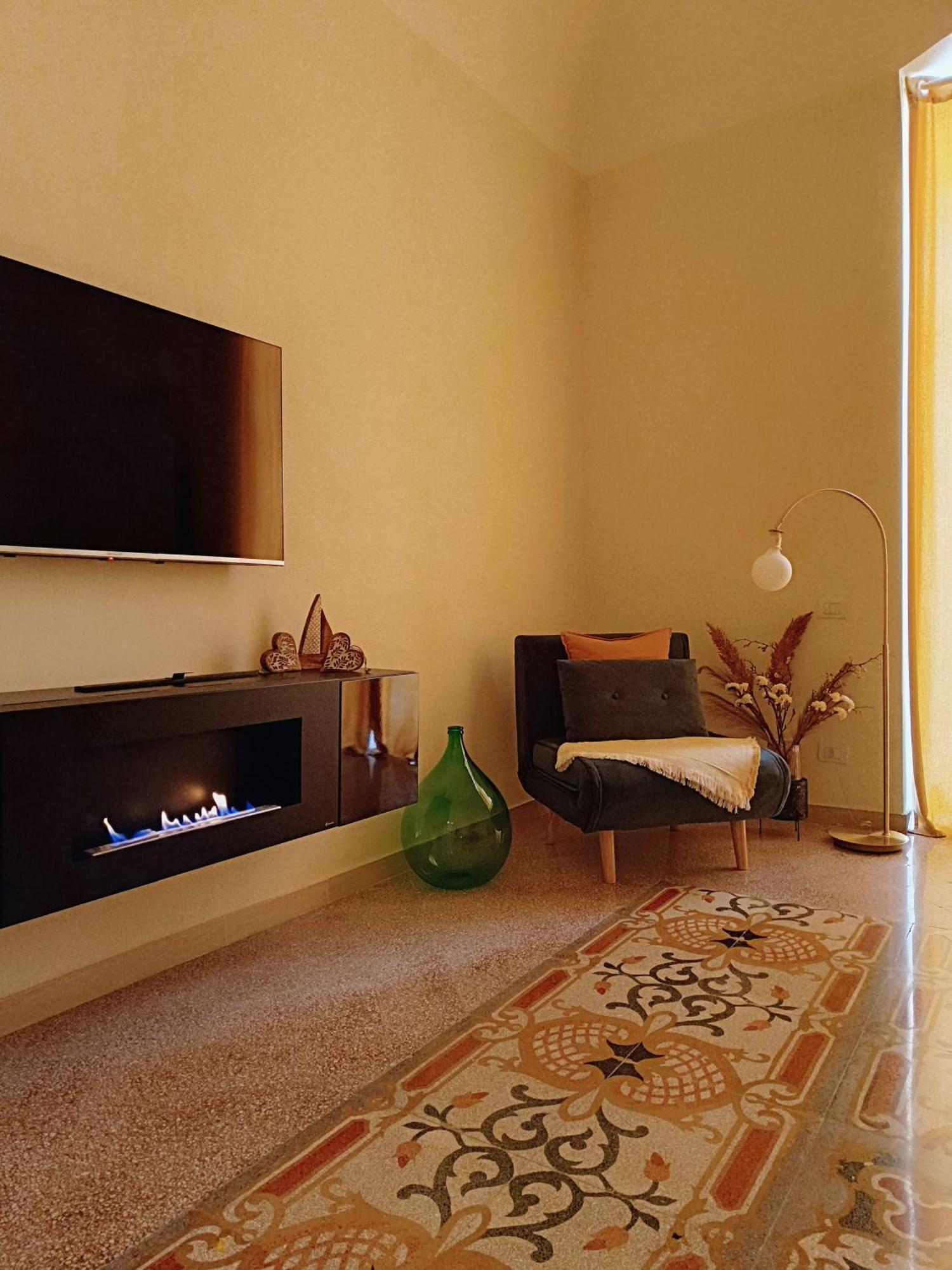 Port View Apartment