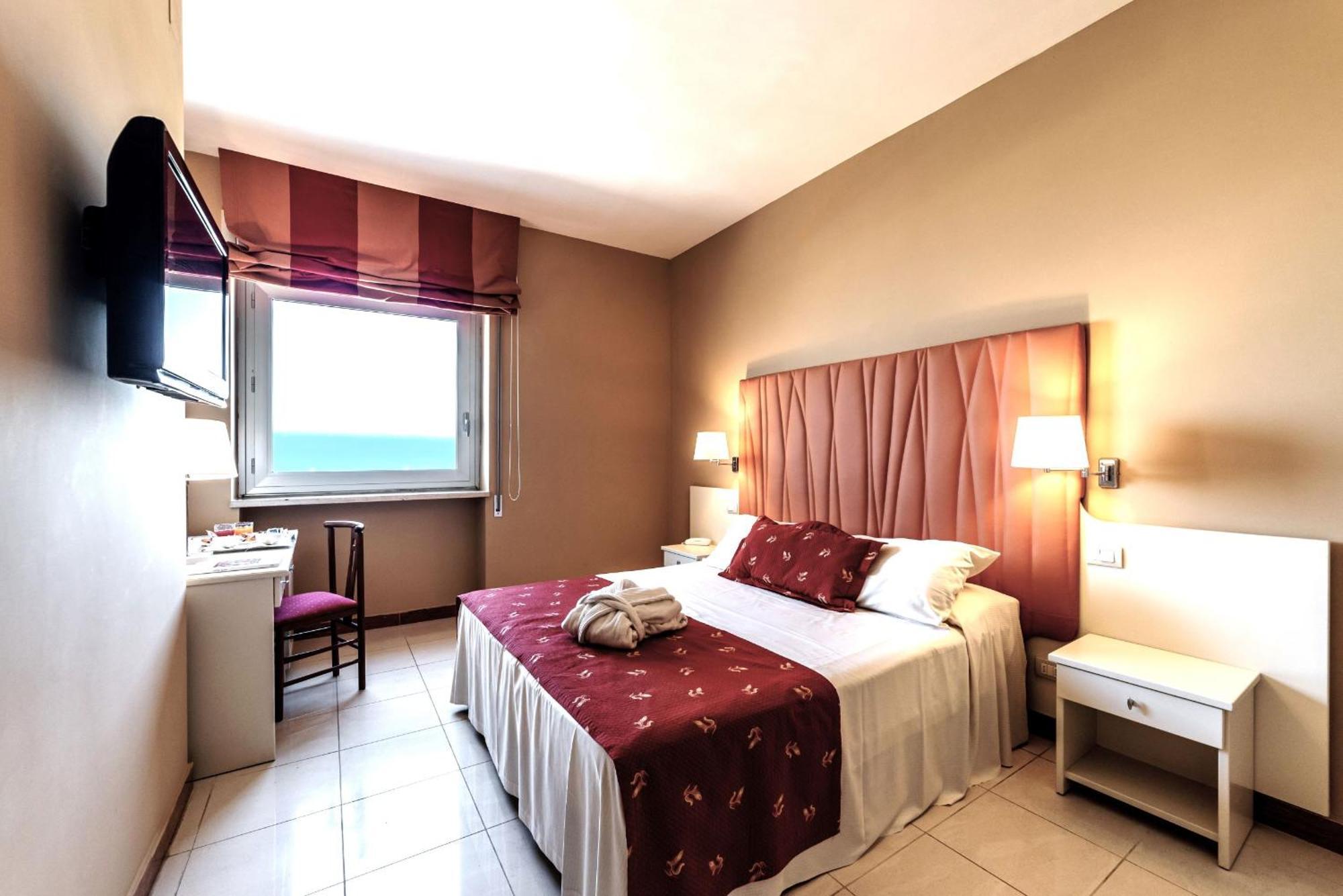 Barion & Congressi Hotel 4*