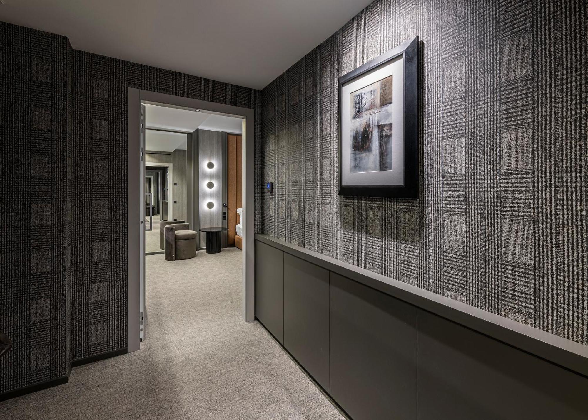 Zeta Aparthotel *