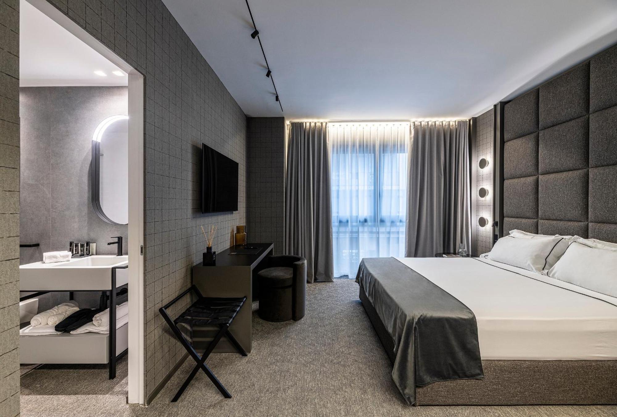Zeta Aparthotel