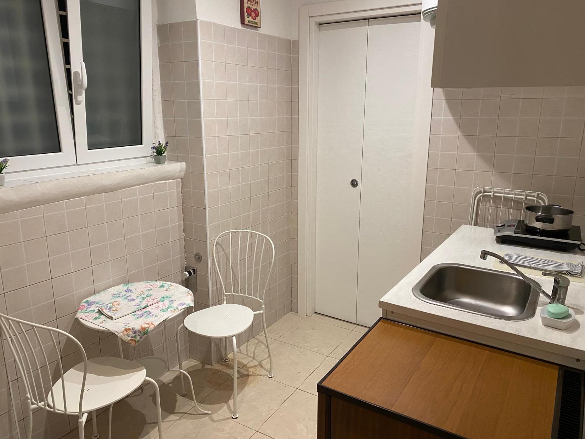 Tresca 26 * Bari