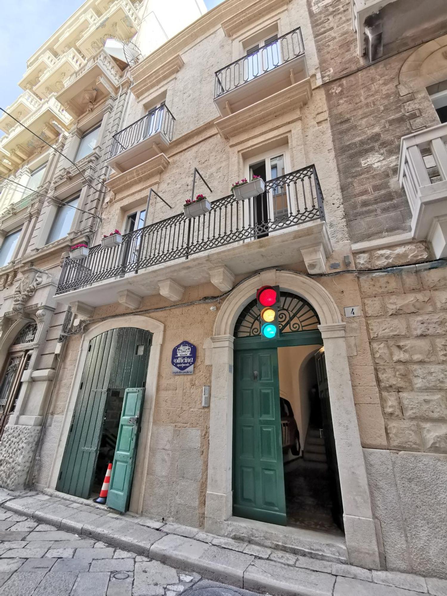 L'officina *