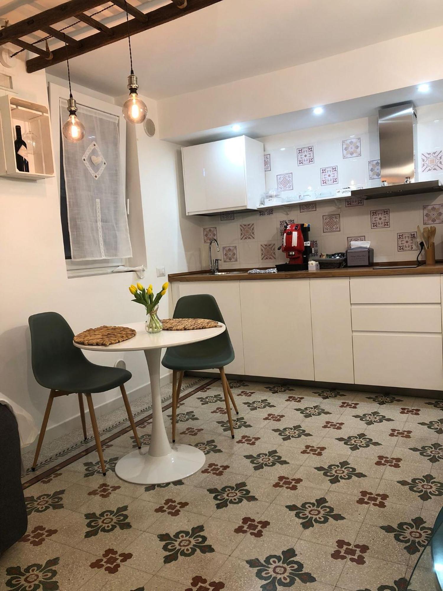 Vintage Apartment