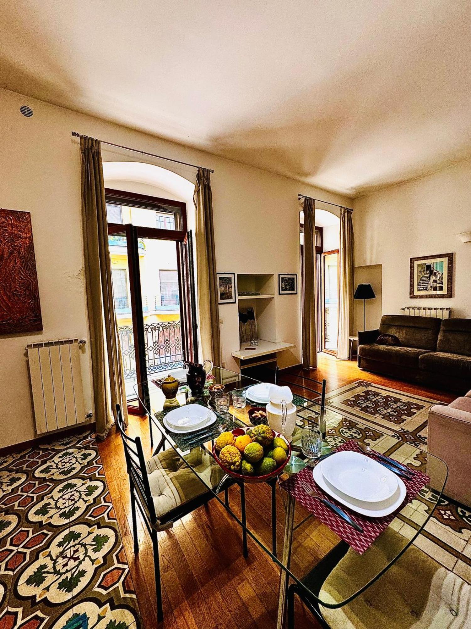 Falko Apartament *