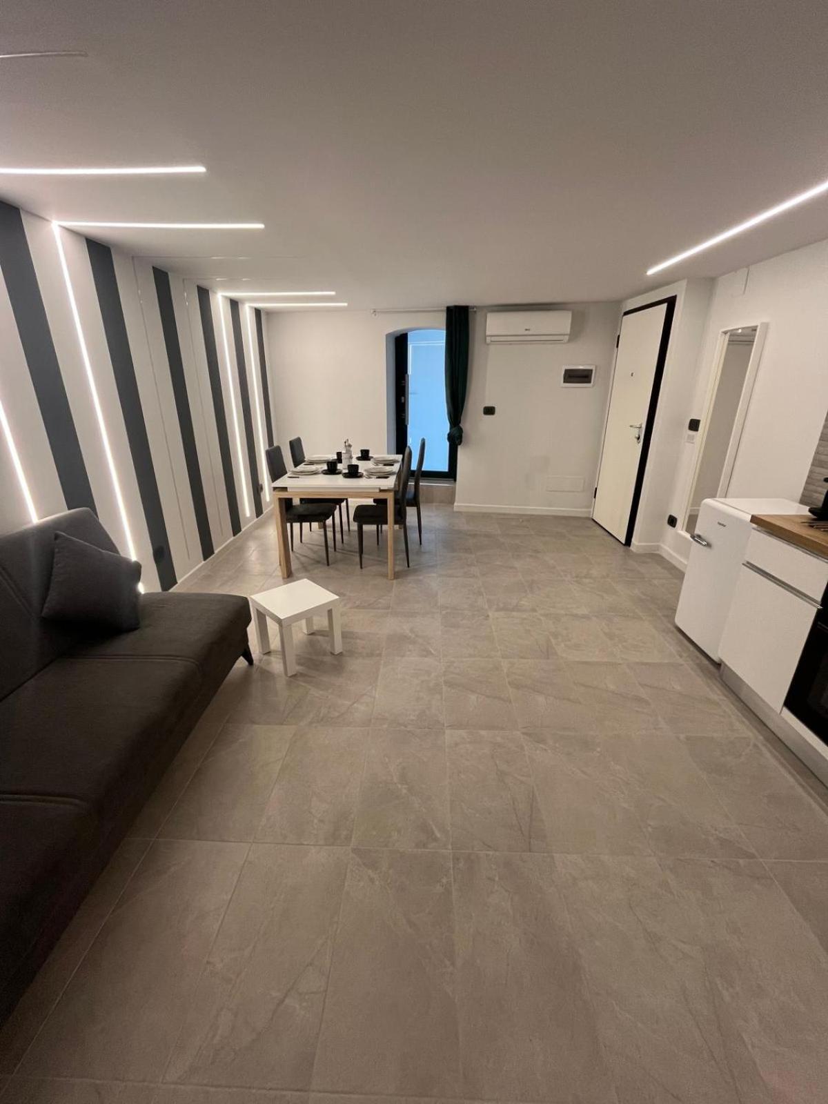 Margo Apartment