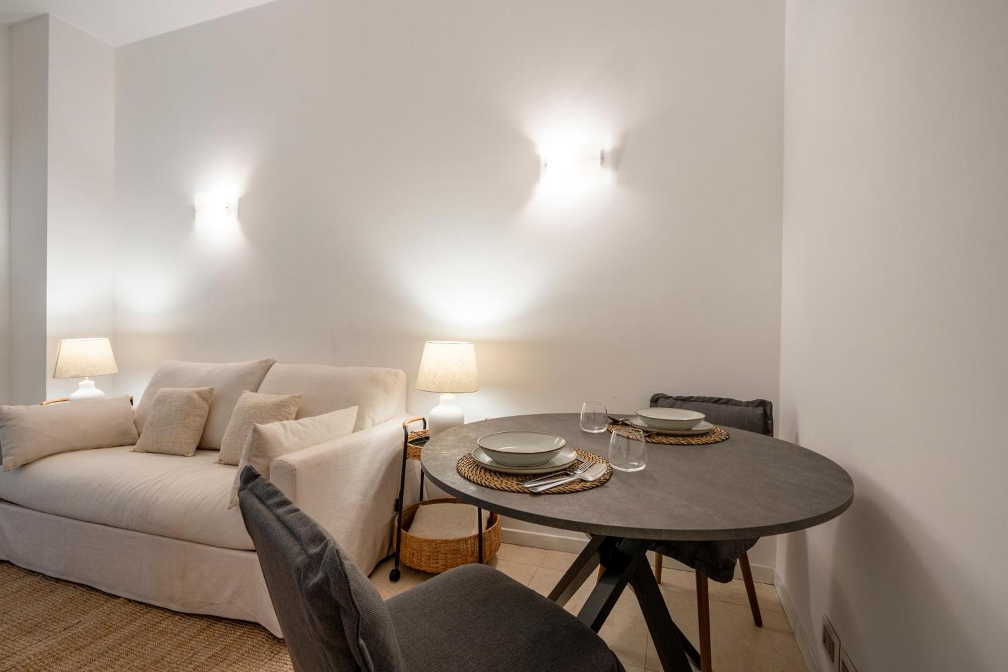 Luxury In Center *