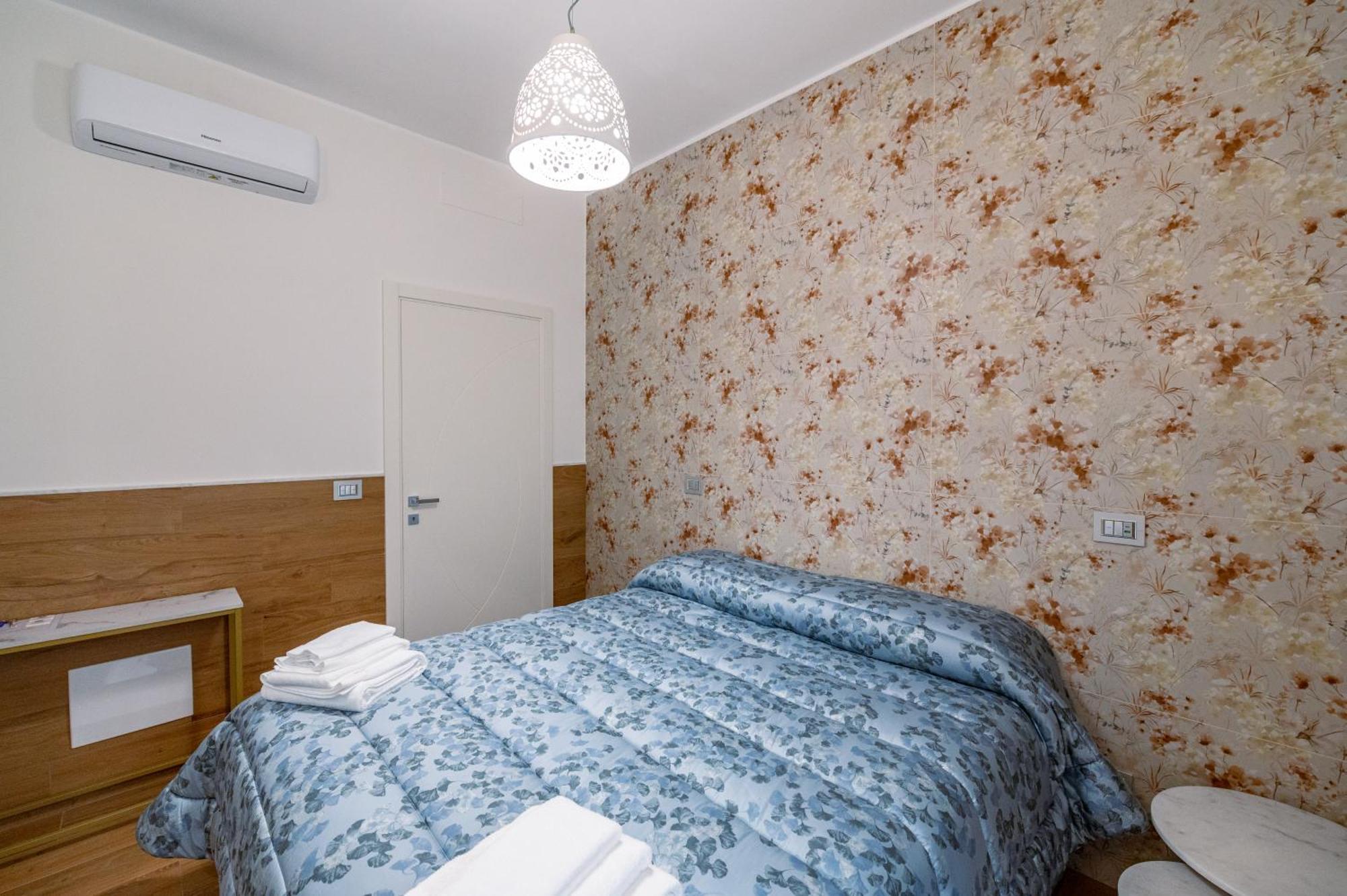 Rosamar Guest house *