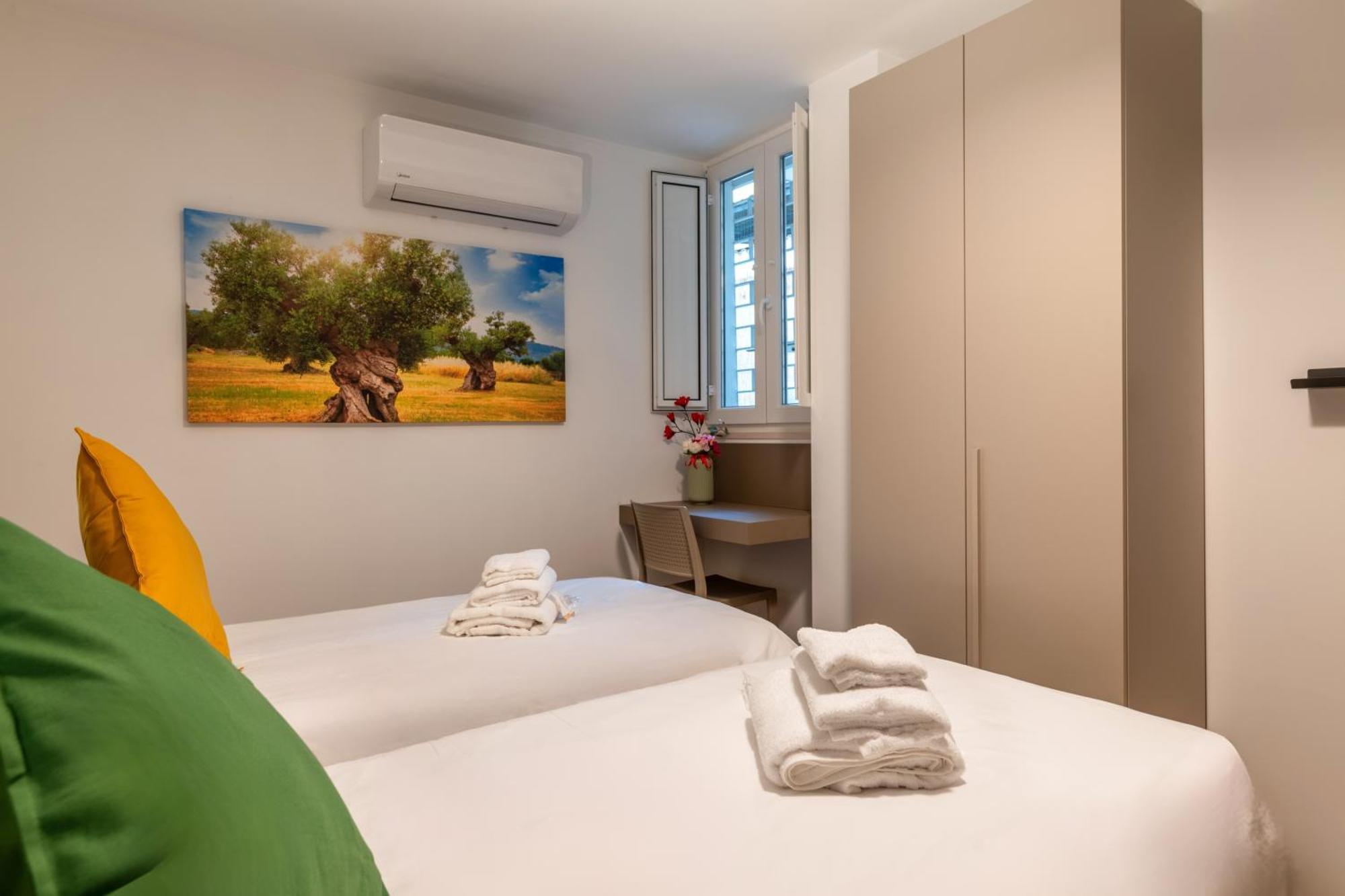 Apartment New Modern 2 Bedroom Near Policlinico