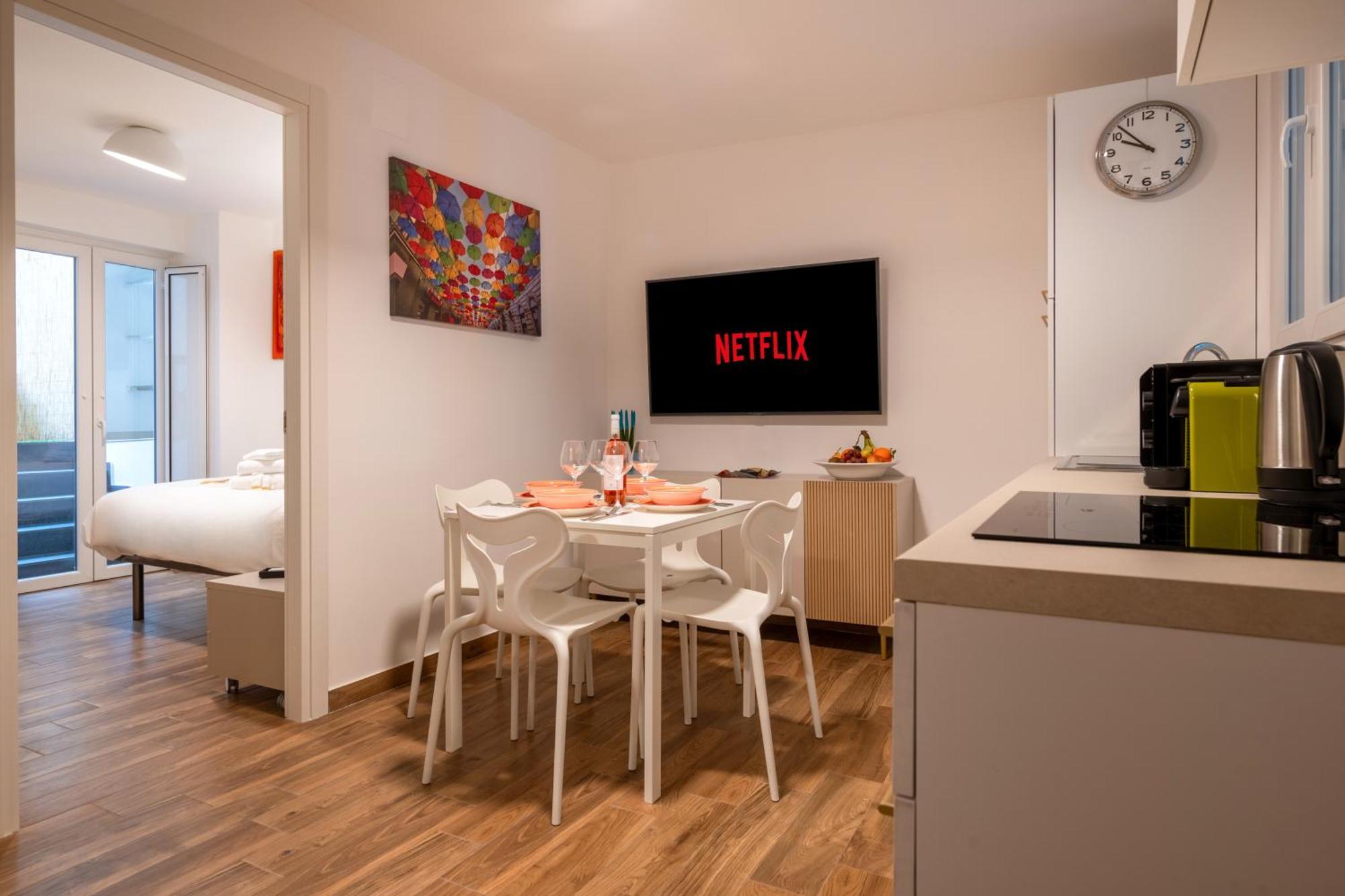 Apartman New Modern 2 Bedroom Near Policlinico