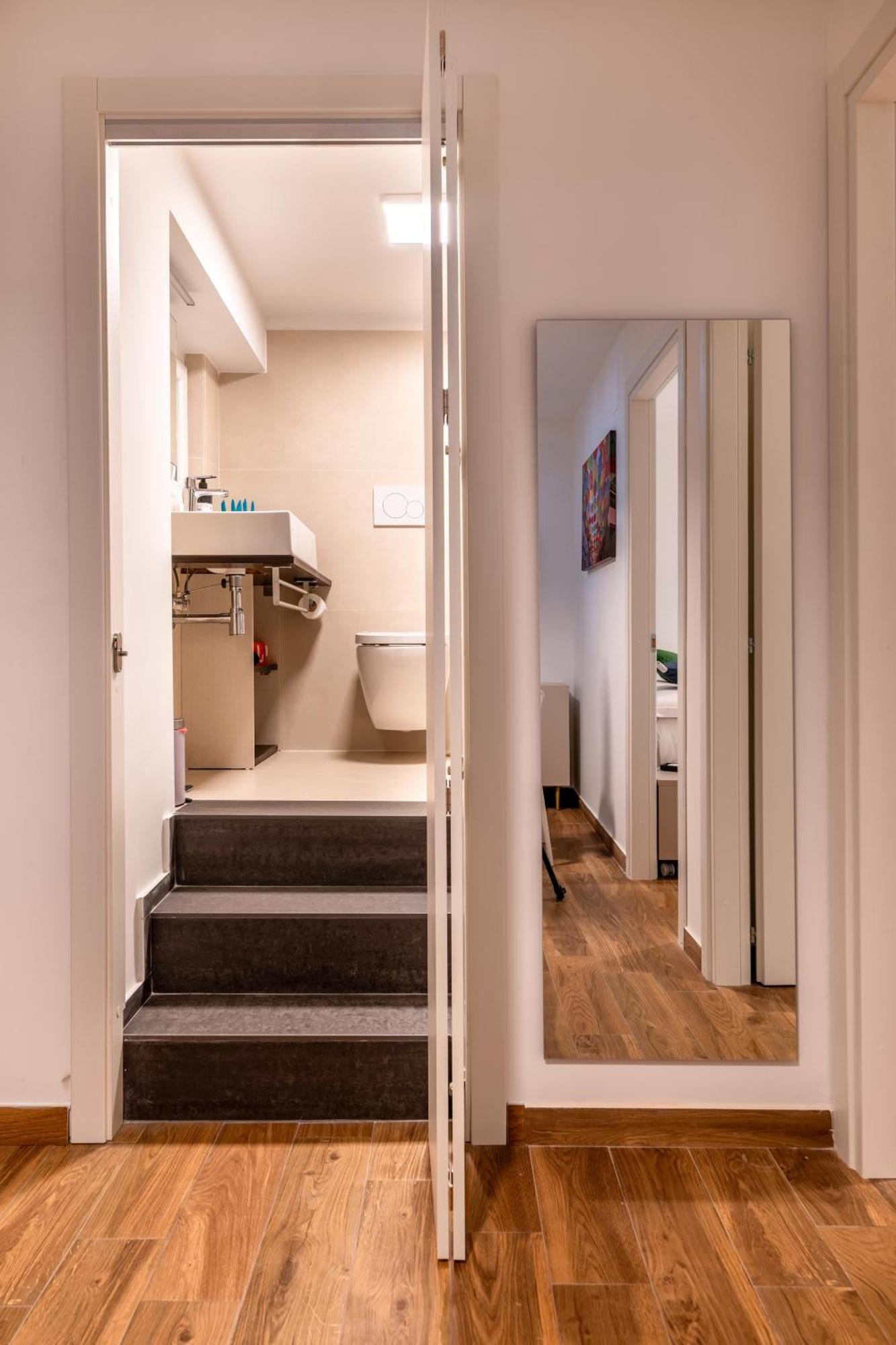 Apartman New Modern 2 Bedroom Near Policlinico *