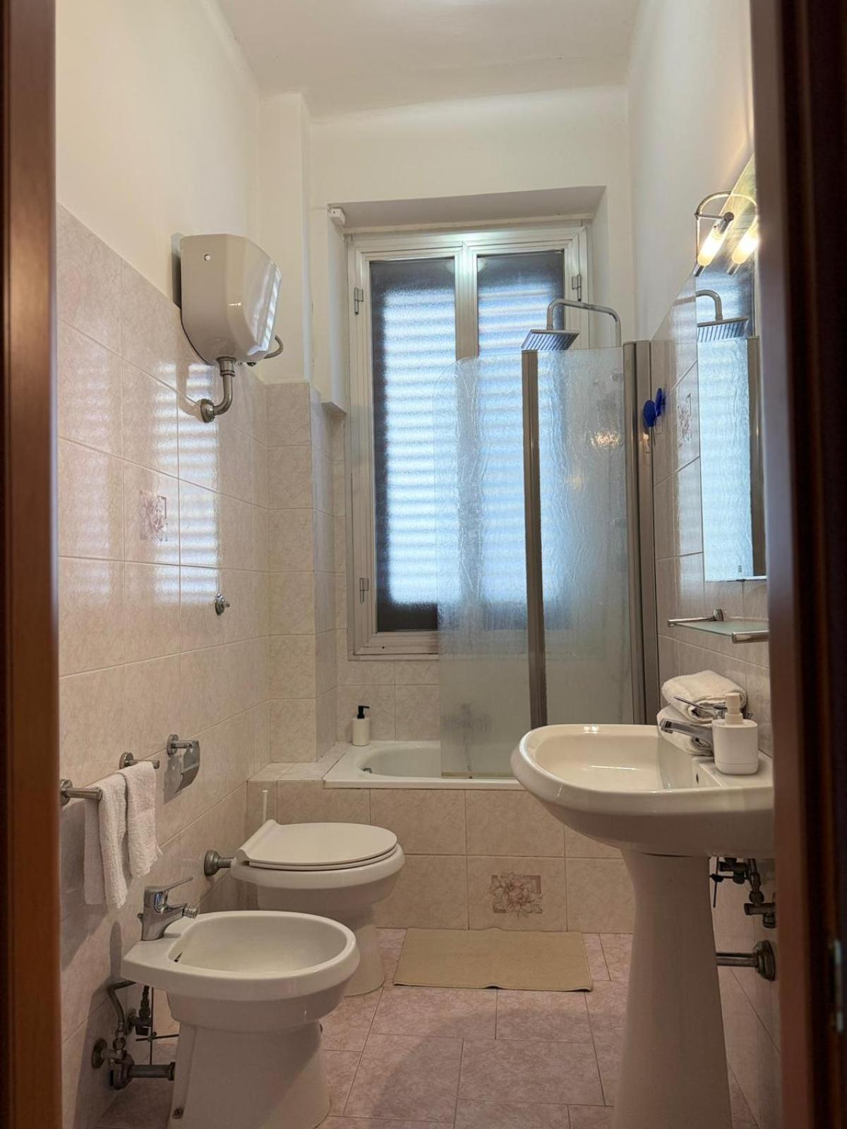 Station Howme Apartment *