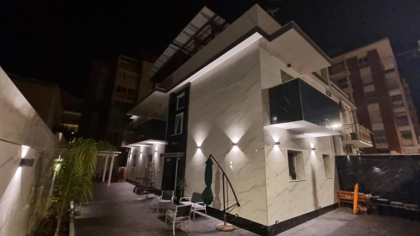 Luxury House Bed & Breakfast *