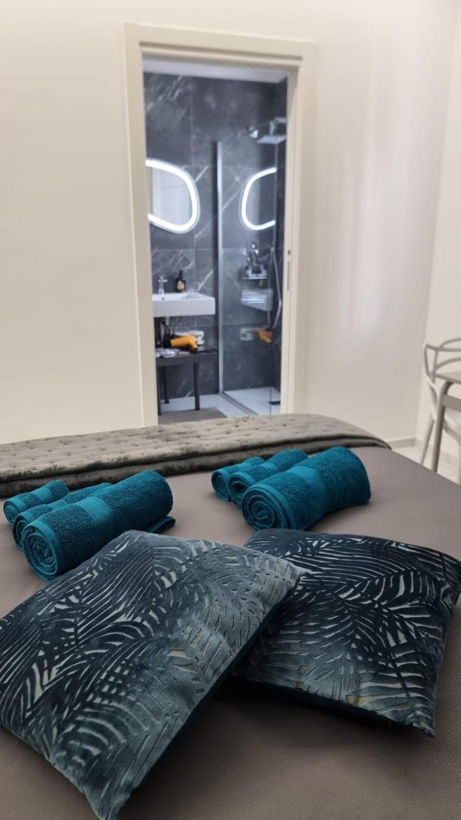 Luxury House Bed & Breakfast