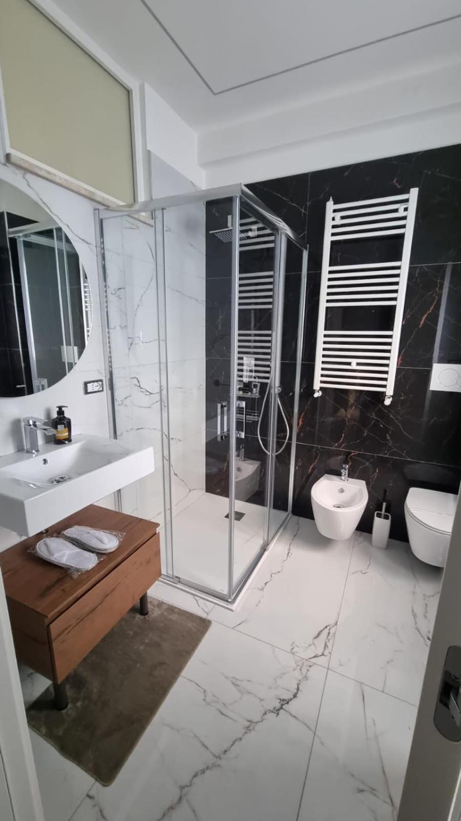 Luxury House Bed & Breakfast Bari