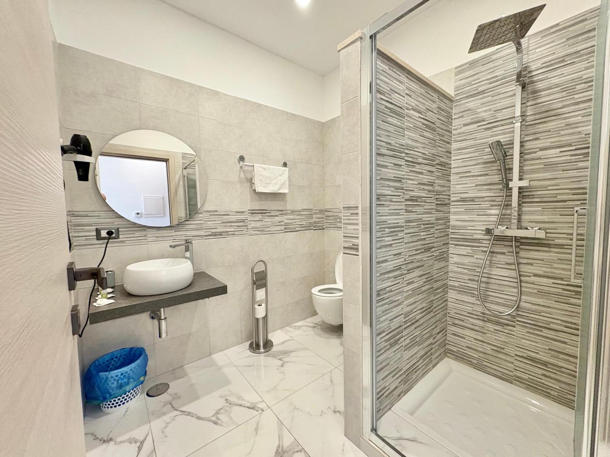 Romano's Luxury Guest house