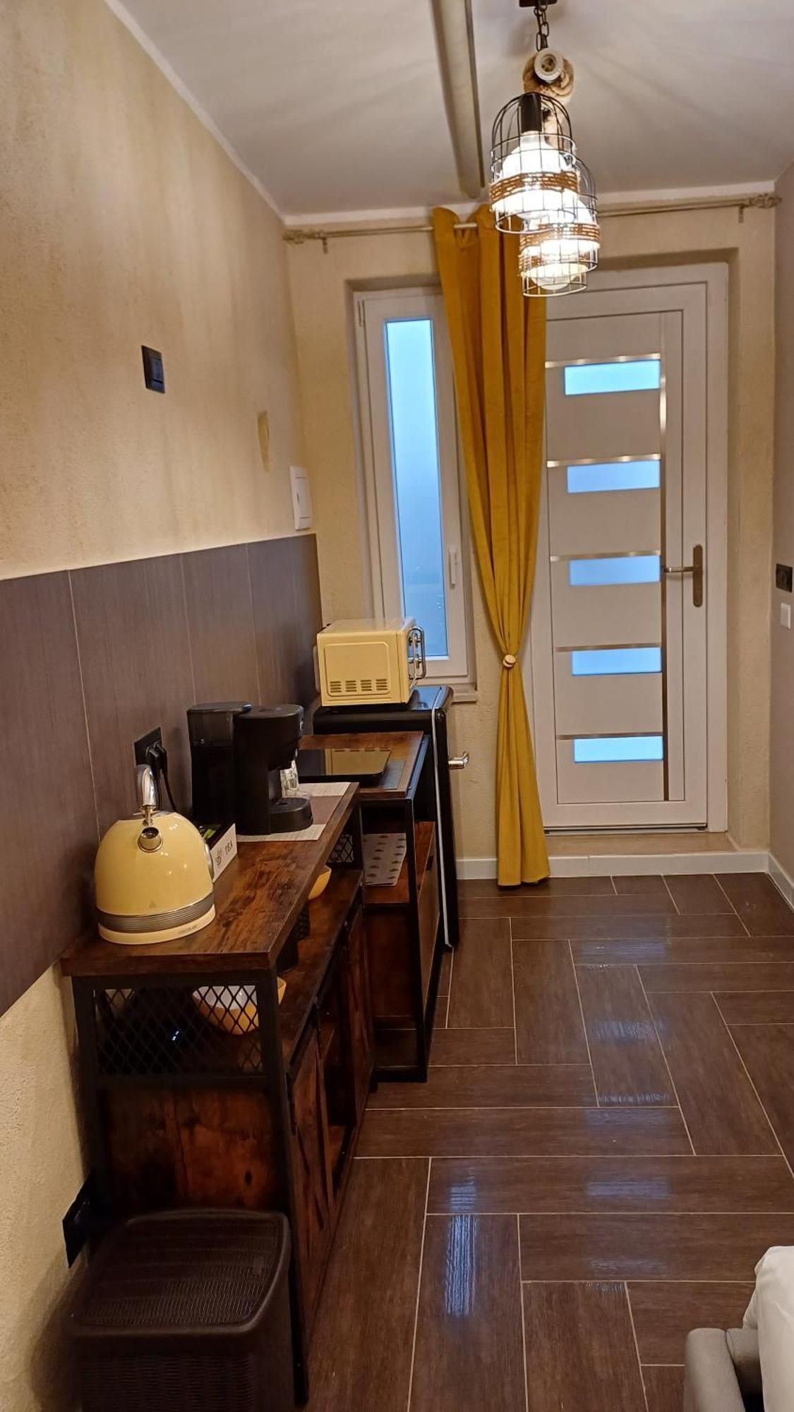 Bed & Breakfast Elegance 05