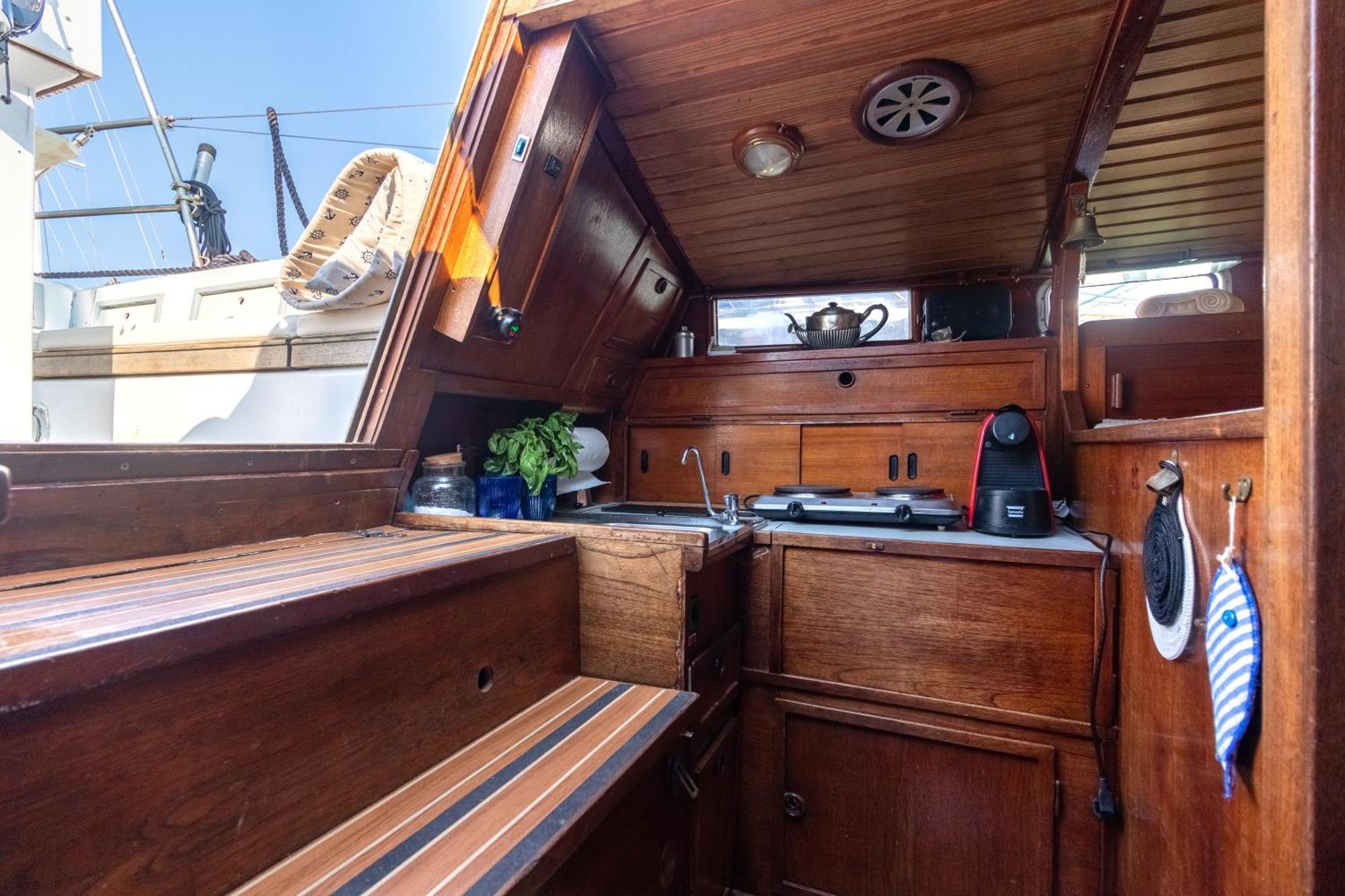 Botel Quo Vadis Yacht