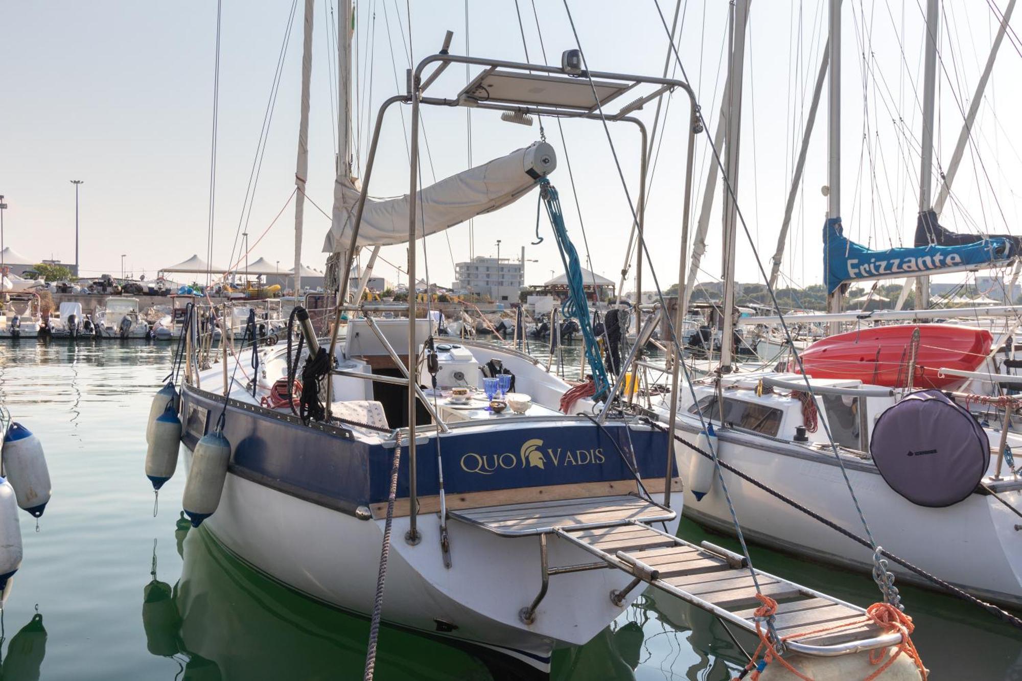 Botel Quo Vadis Yacht