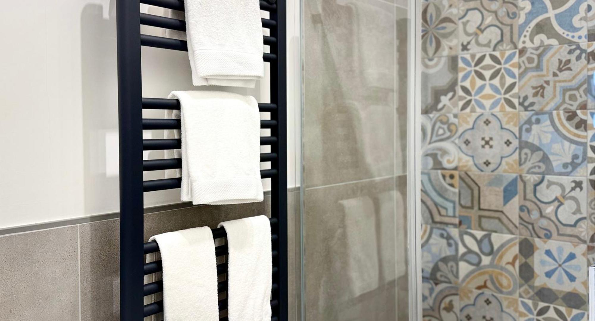 Laus Andrea Da Luxury Design 1 *